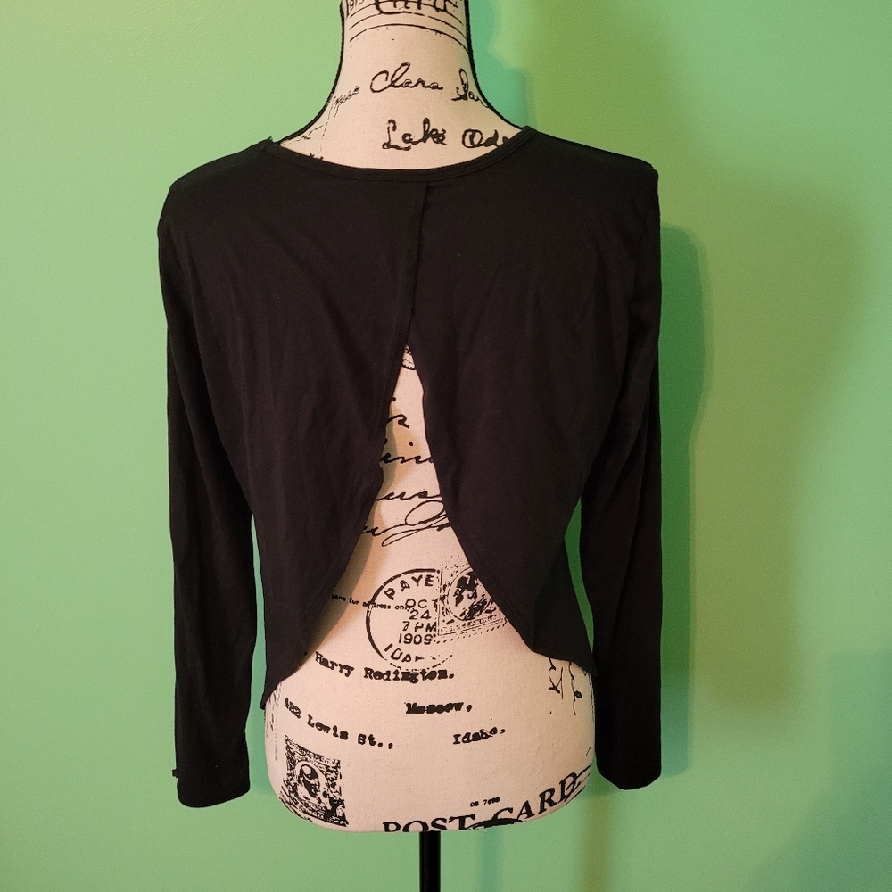 Fabletics Ls Top Size Medium - image 2